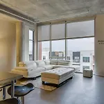 5M634- Top Floor City Living 1Br Condo