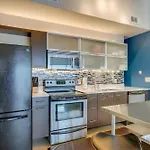 5M634- Top Floor City Living 1Br Condo
