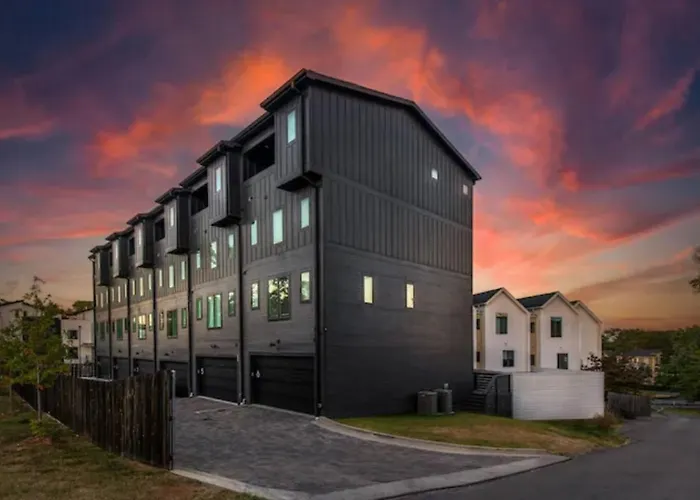 Walk To 12 South And Belmont With Garage Firepit And Patio