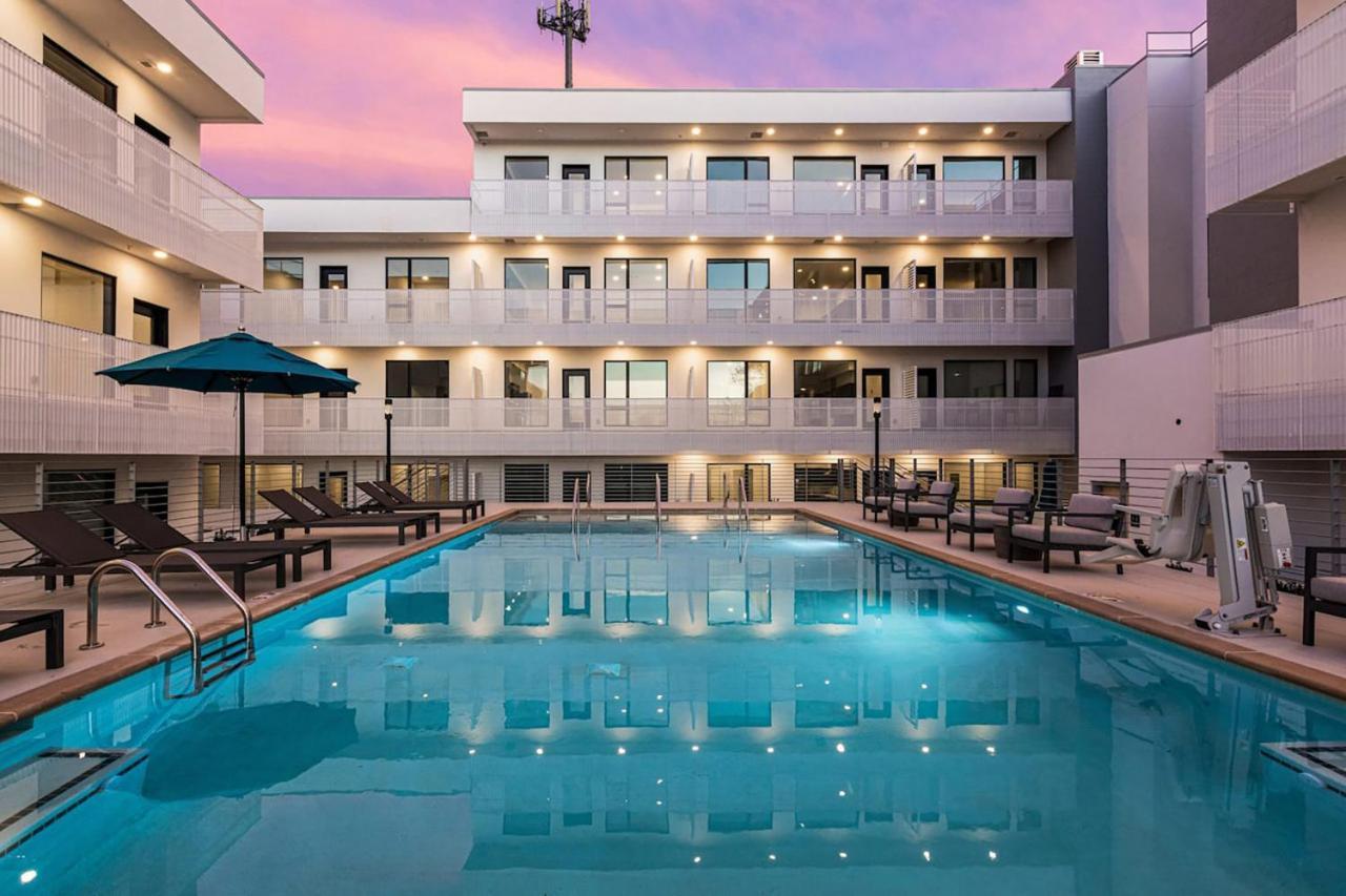 Unique With Pool, Patio, Parking Holiday home Nashville
