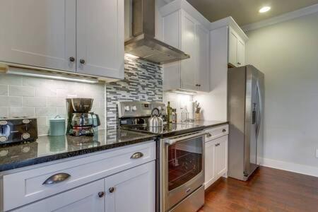 Holiday home Spacious Near Belmont Nashville
