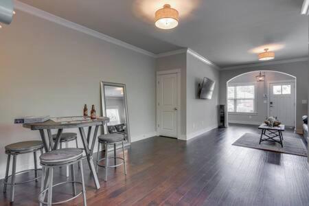 Holiday home Spacious Near Belmont