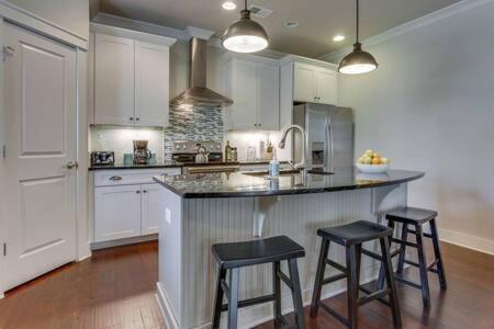 Holiday home Spacious Near Belmont Nashville