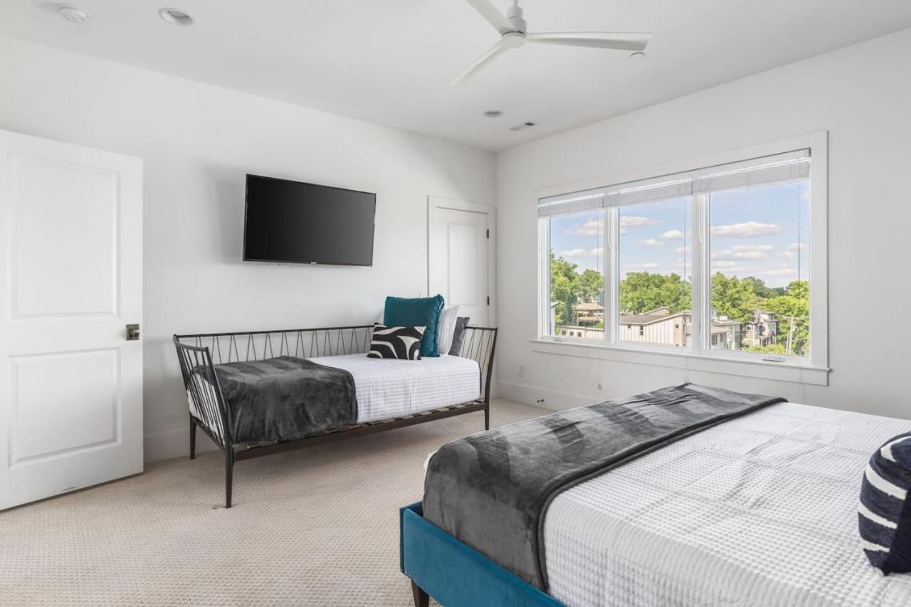 Holiday home Walk To Belmont, 12 South With Private Patio And Garage Nashville