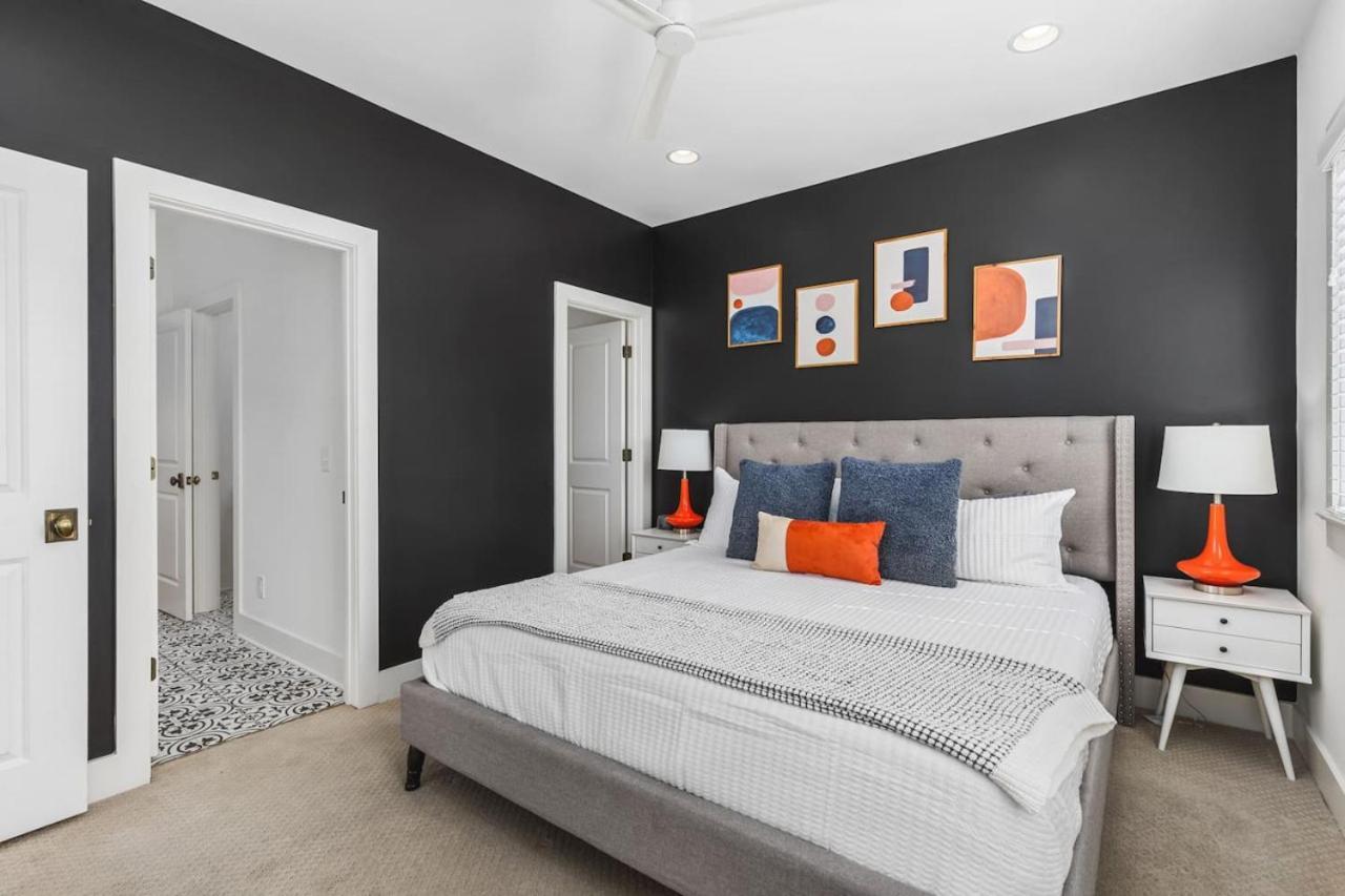 Walk To Belmont, 12 South With Private Patio And Garage Nashville