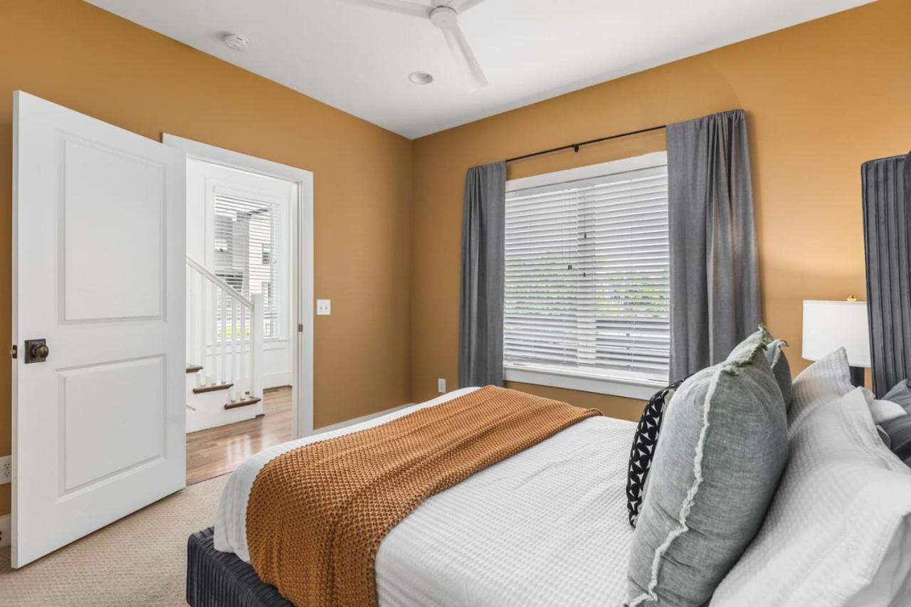 Walk To Belmont, 12 South With Private Patio And Garage Holiday home Nashville