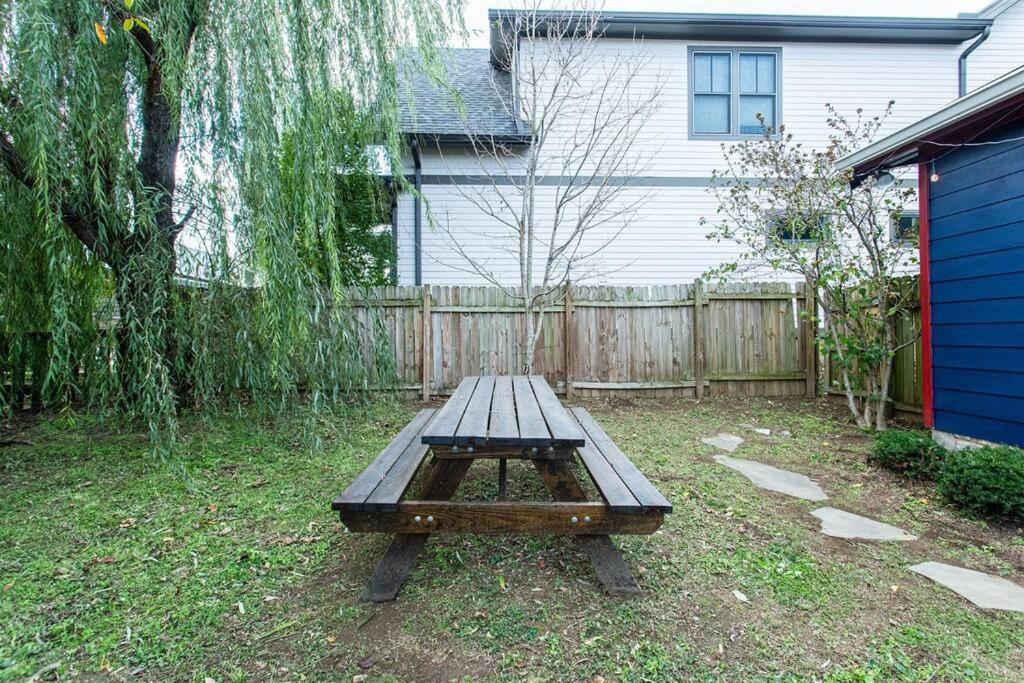 Holiday home Minutes To Downtown, Walkable To Shopping & Dining