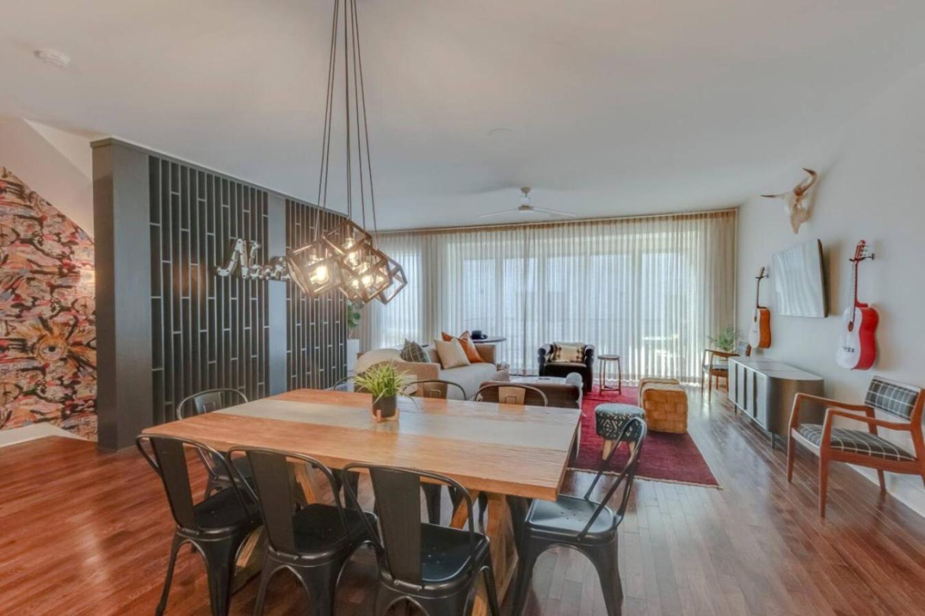 Holiday home Modern 4 Bedroom 2.5 Bath Gorgeous Getaway *