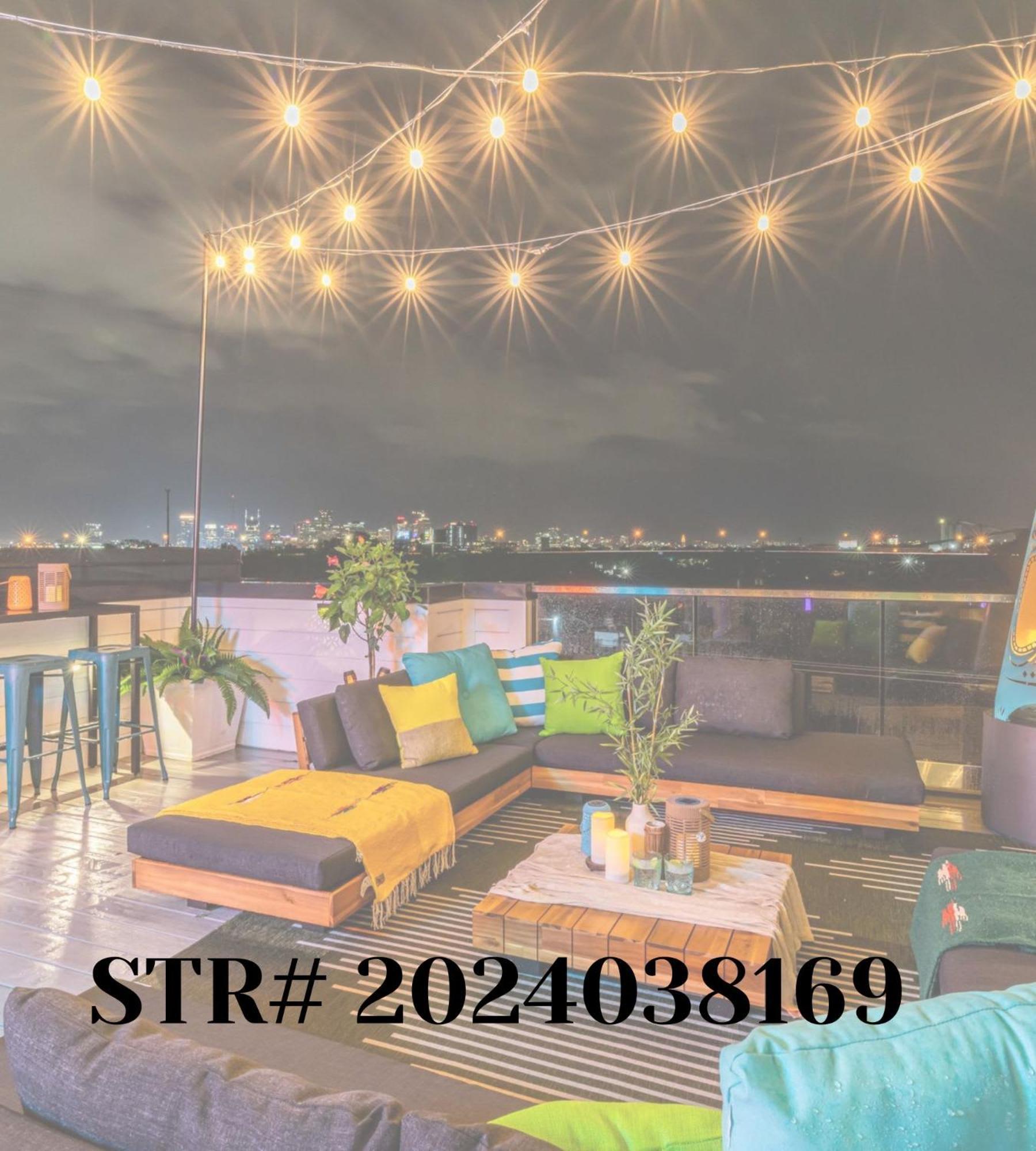 Rooftop Hot Tub & Game - 3 Miles To Downtown Holiday home *