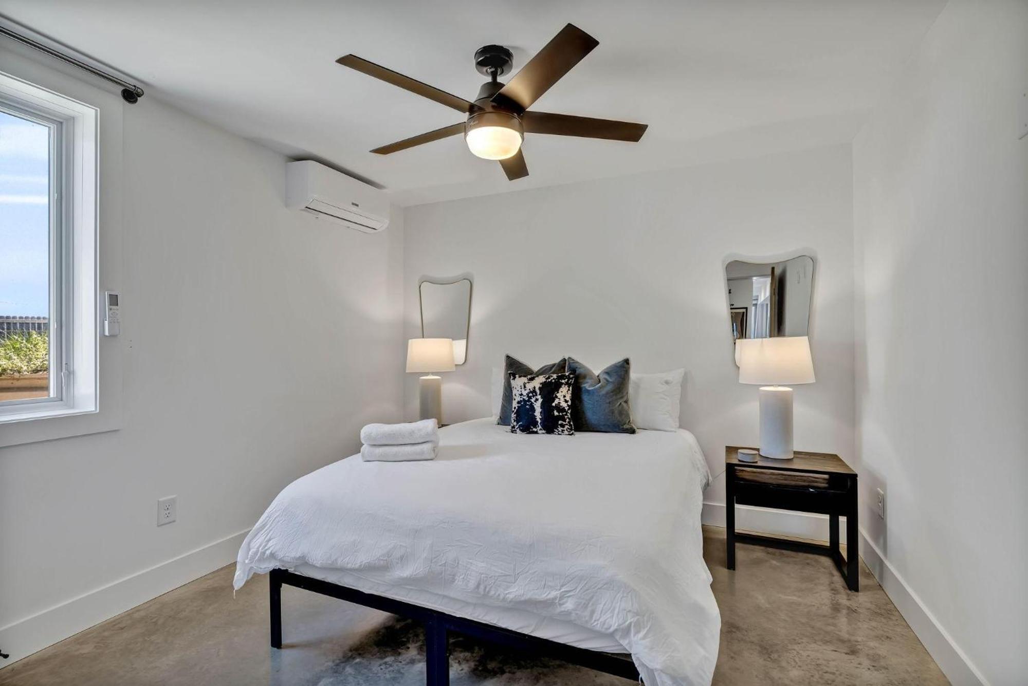 Enchant - Stunning Views - Modern Luxe