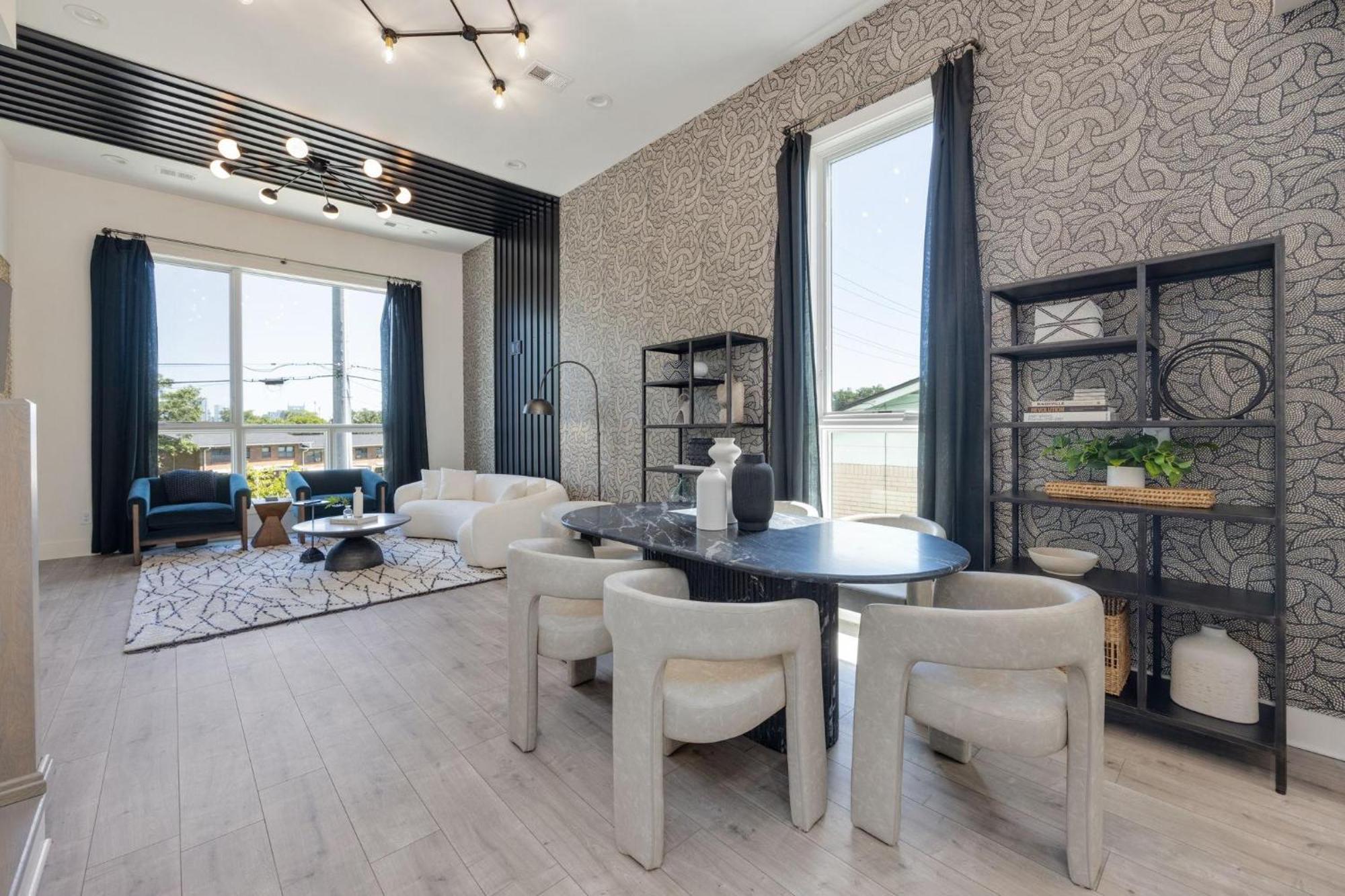 Enchant - Stunning Views - Modern Luxe Holiday home