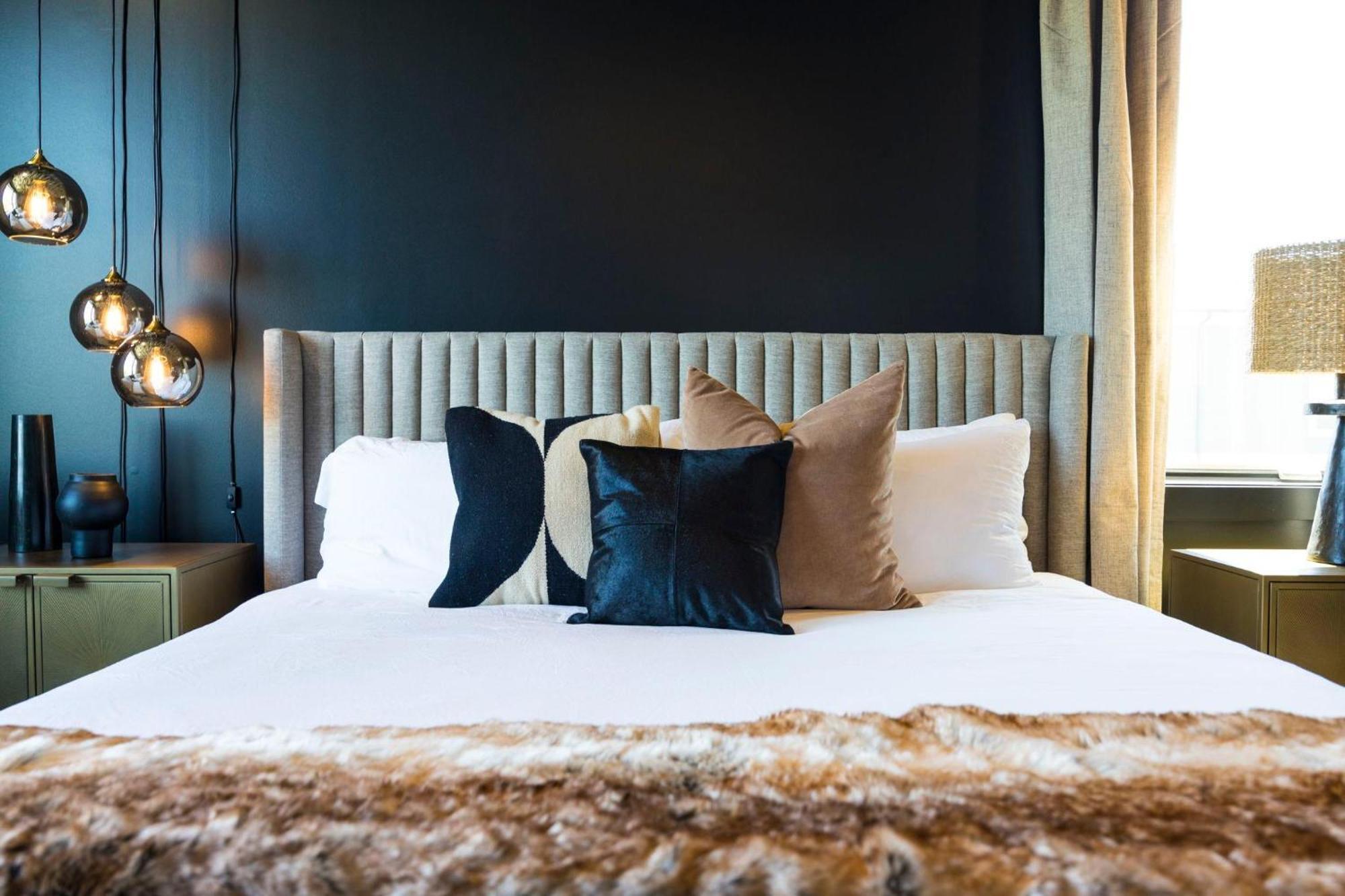 Enchant - Stunning Views - Modern Luxe Holiday home Nashville