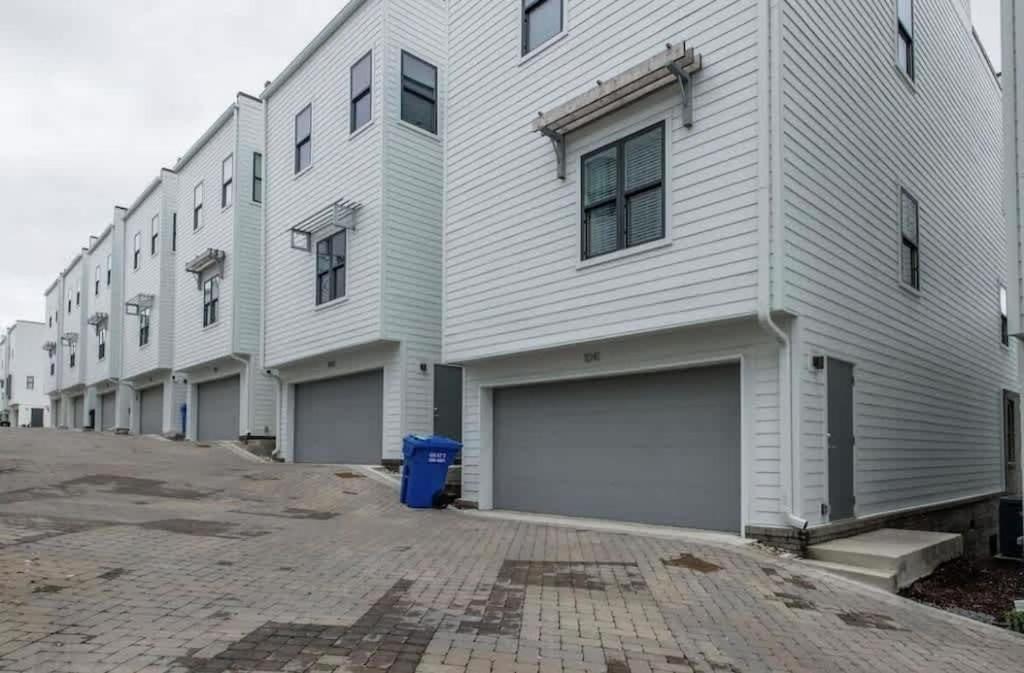 Gorgeous 2miles To Lower Broadway Holiday home