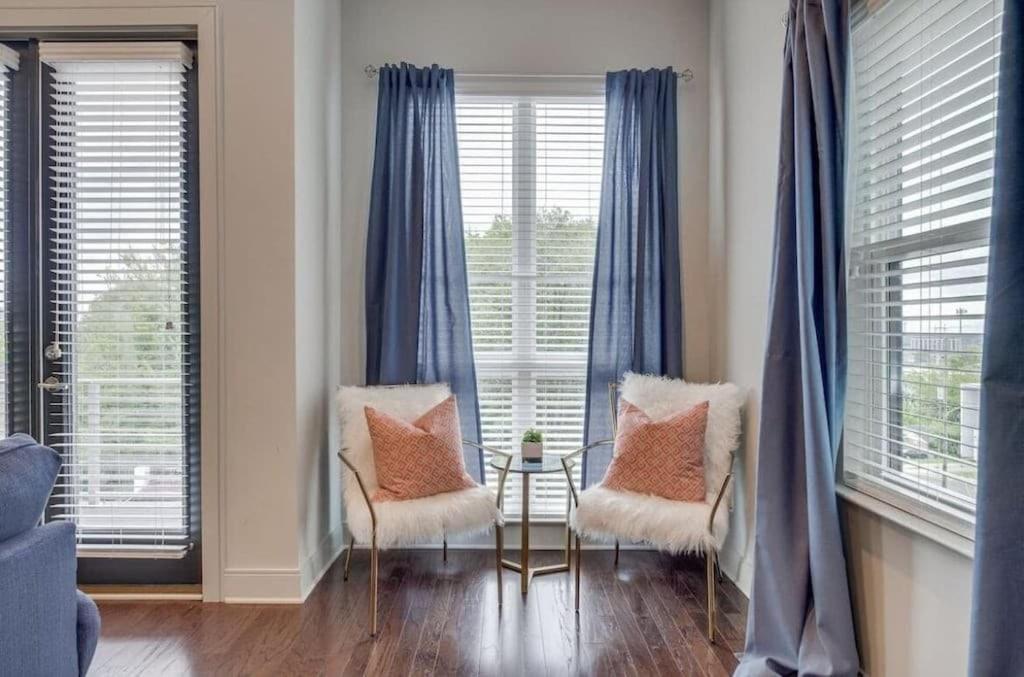 Holiday home Gorgeous 2miles To Lower Broadway *