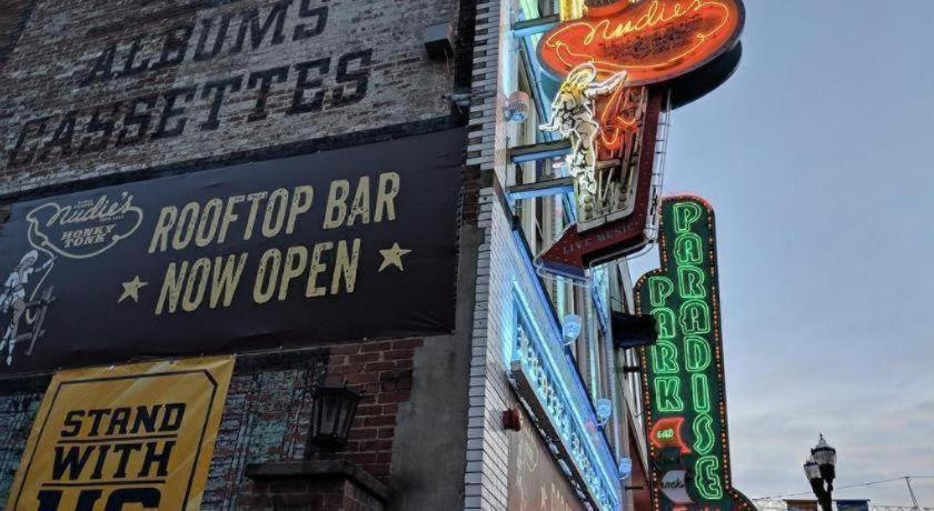 Downtown - Adults Only Nashville