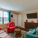 Charming Nashville Home Near Restaurants And Bars!