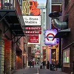 Nash-Vegas Oasis