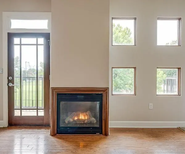 Historic Edgefield 2Bd 2Ba Loft