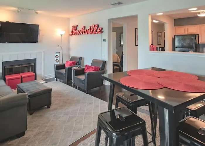 New Listing! Gorgeous Downtown Nashville Walk To All On The River #3