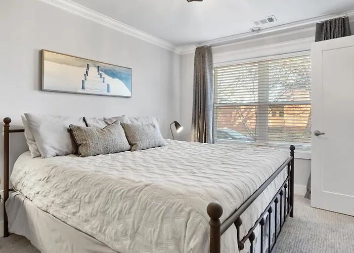 1313 Wade Avenue Nashville Hbr