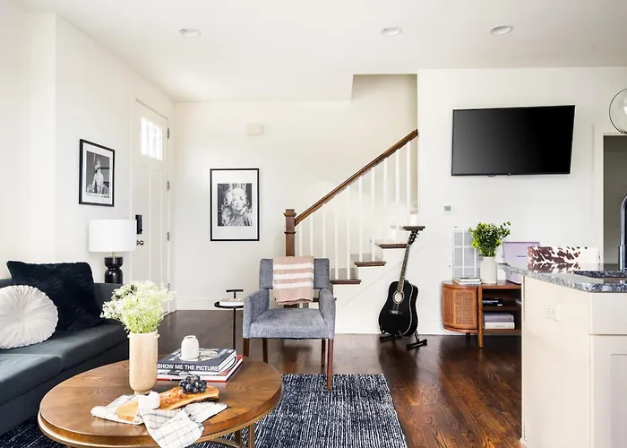 Hart Suite Buyout 1 By Avantstay Two Town House Buyout W Modern Amenities In Nashville