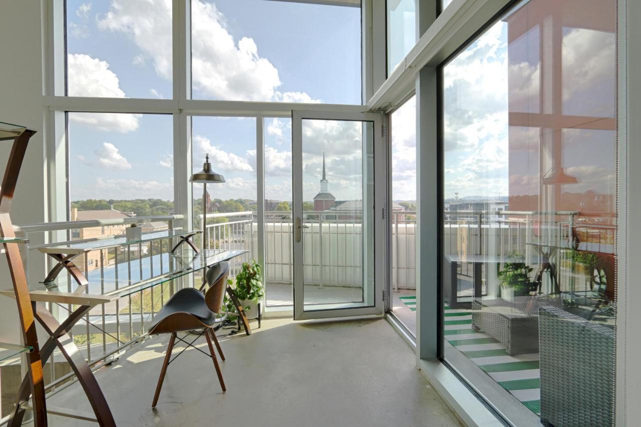 Spectacular Views In Contemporary Two Story Holiday home *
