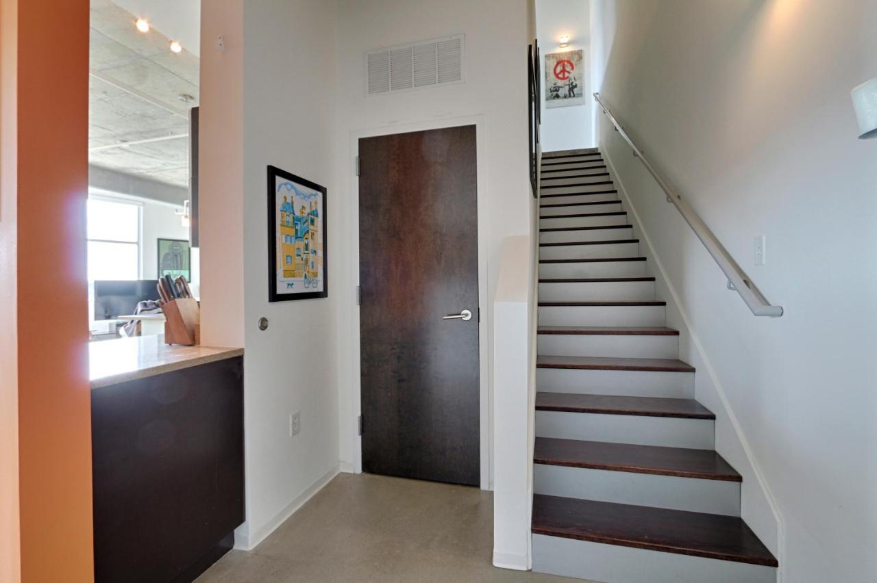Spectacular Views In Contemporary Two Story