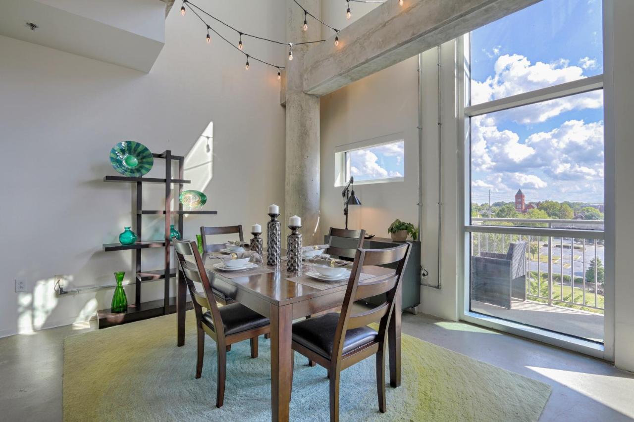 Holiday home Spectacular Views In Contemporary Two Story