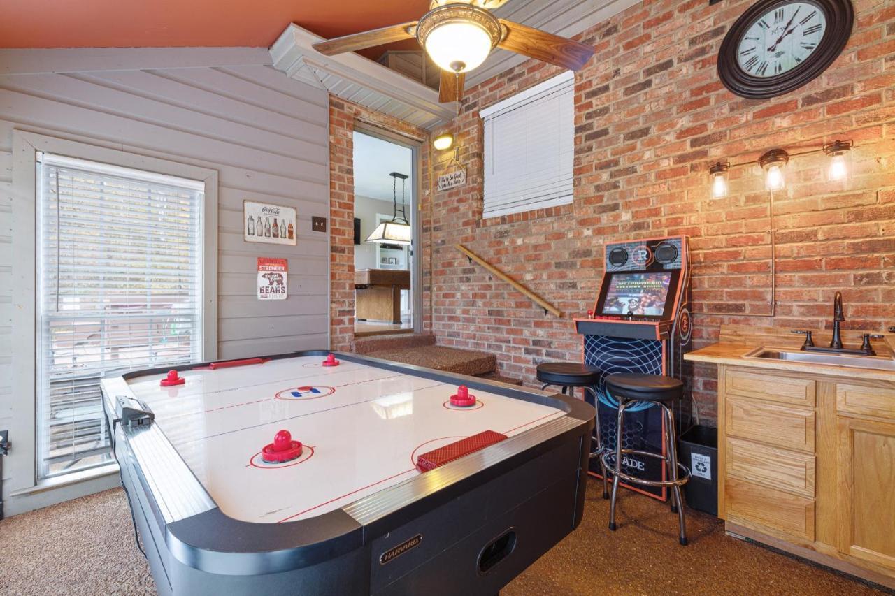 Brenda Lee History 2br Pool Hot Tub Apartment Nashville