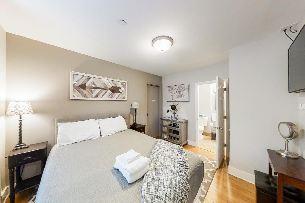Polk 401 Apartment