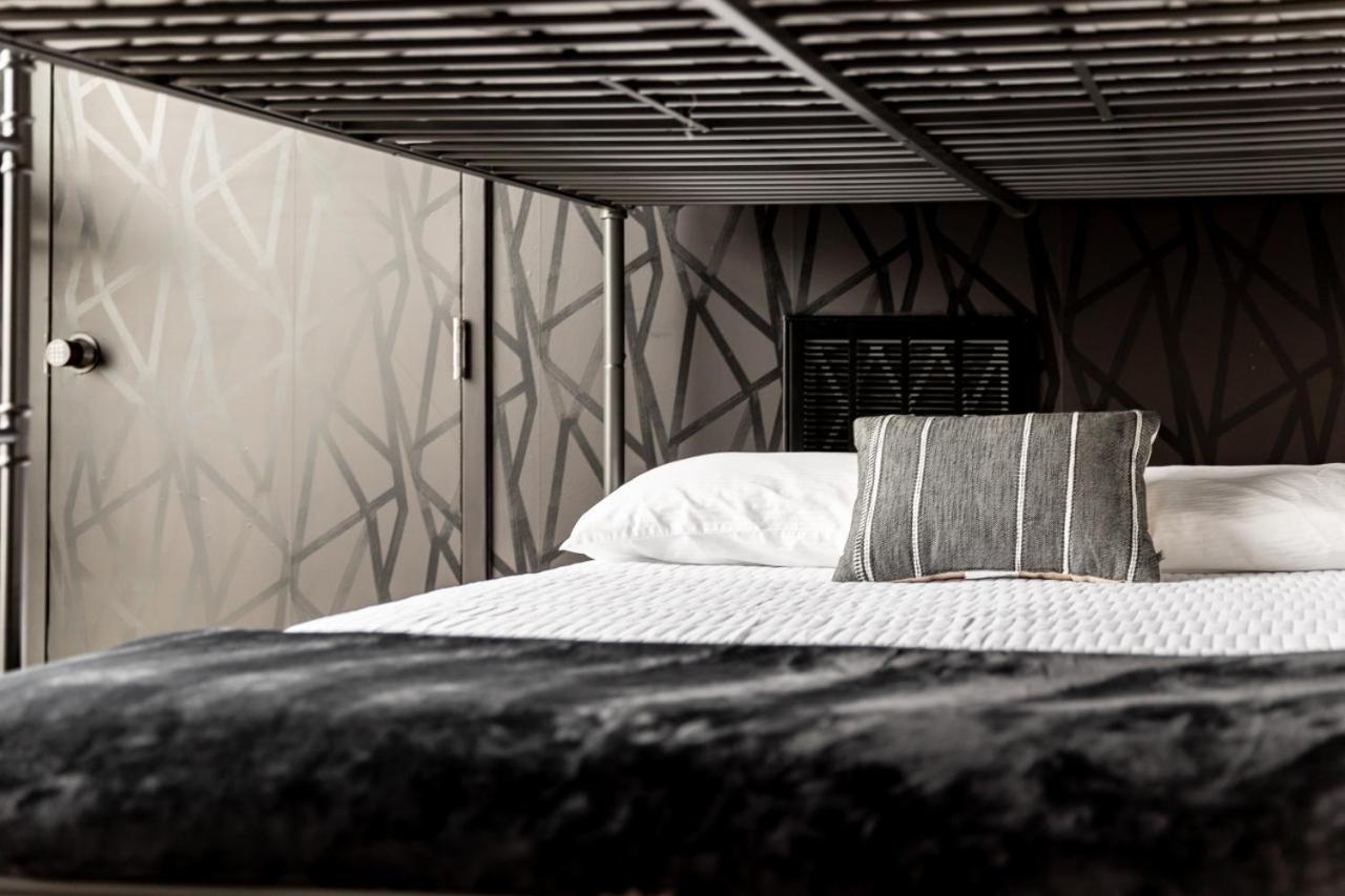 5 Points Retreat In East Walk To Restaurants Bars And Music Apartment