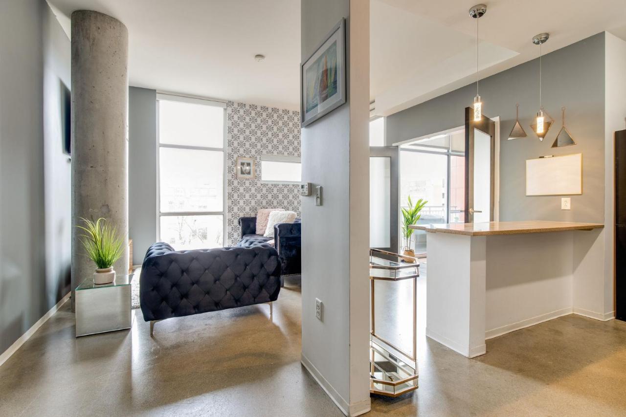 Longterm Just Across The River From Downtown- Fully Equipped For Long Term Holiday home *