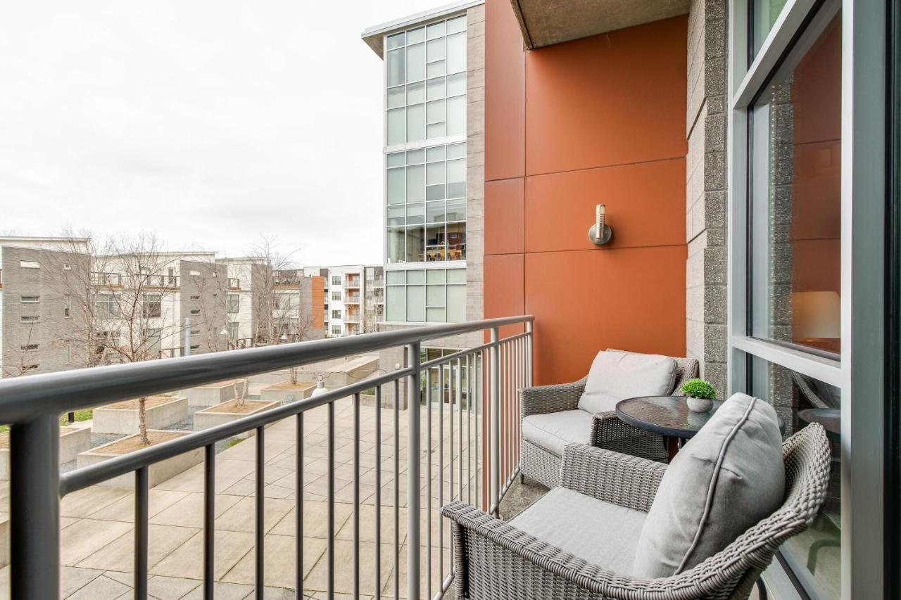 Longterm Just Across The River From Downtown- Fully Equipped For Long Term