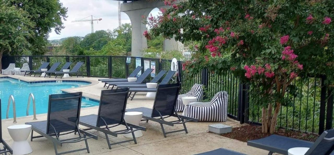 New Listing! Gorgeous Downtown Walk To On The River #3 Nashville