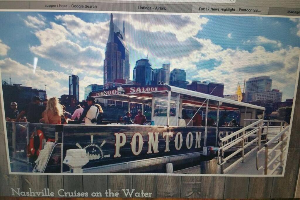 New Listing! Gorgeous Downtown Walk To On The River #3 Aparthotel *