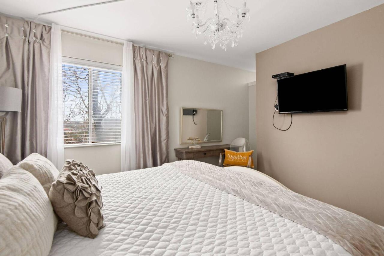 Riverfront 786 Holiday home