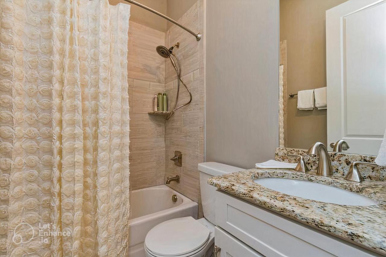 The Color Chord L 3br In East With Rooftop Hot Tub *