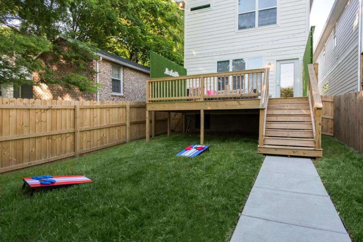 Fast 12 Beds Large Yard Free Parking