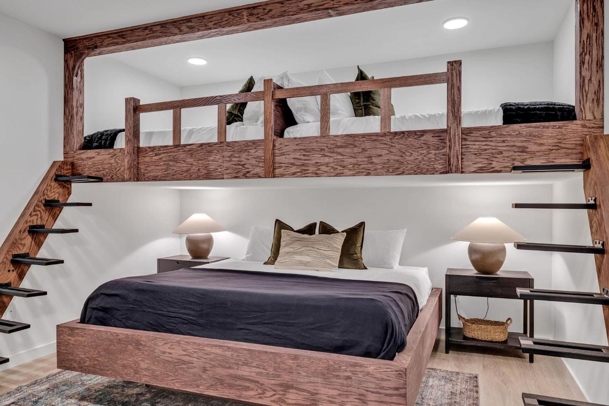 Holiday home Hyve-the Cosmo-walk To Broadway