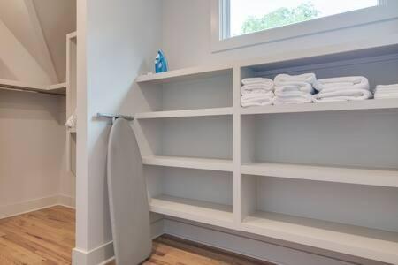 Comfy East For 10 Holiday home *