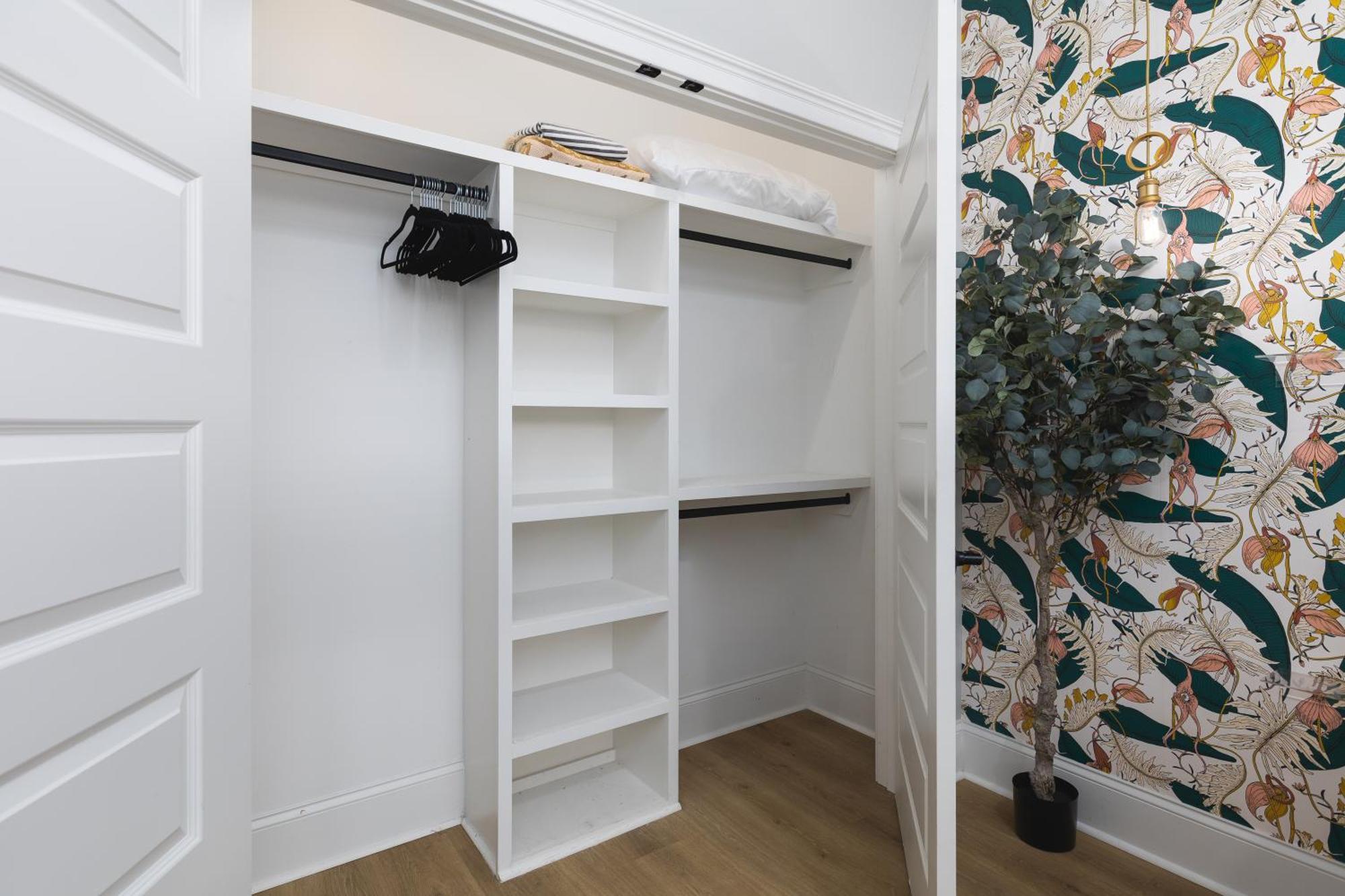Apartment Luxury 2 Bedroom Walk To Coffee And Restaurants *
