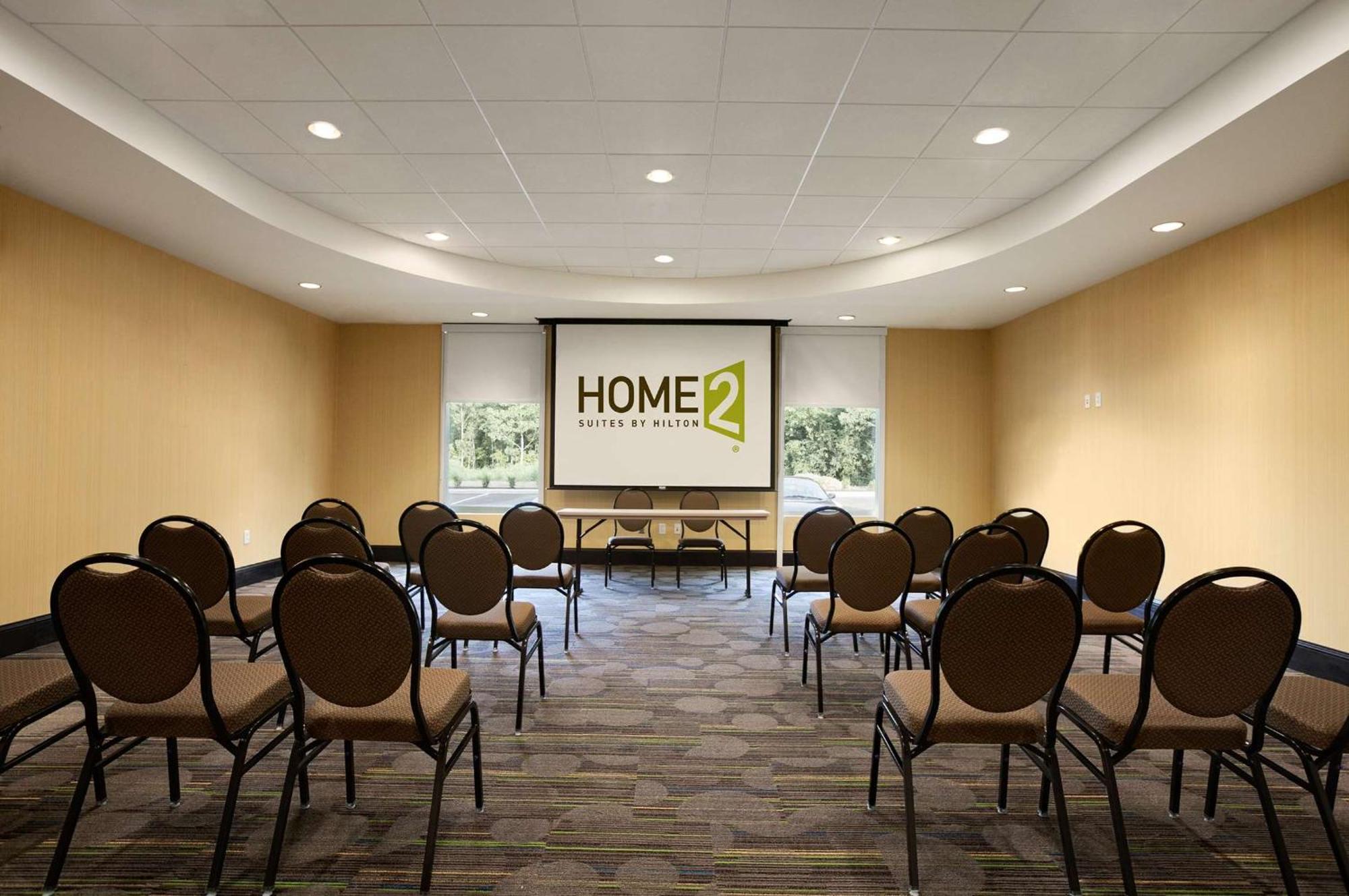Home2 Airport Hotel Nashville