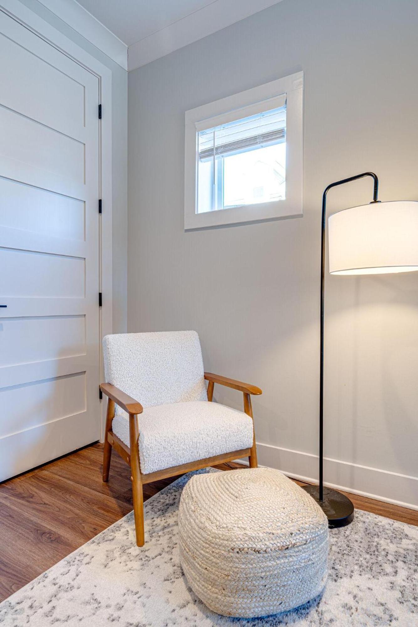 Mesmerize Melrose - 5 Mins To Broadway - Rooftop Deck Holiday home *