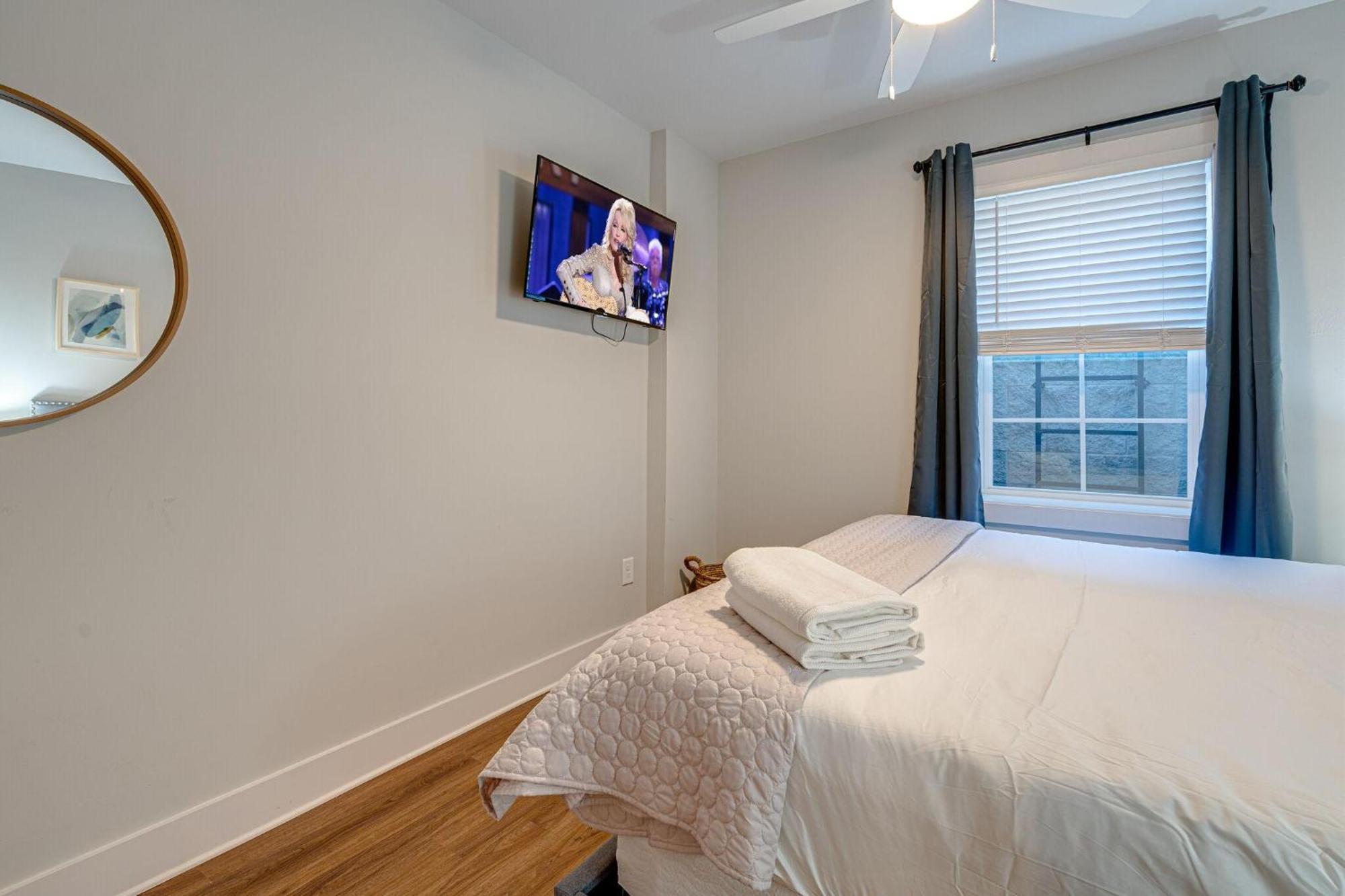 Mesmerize Melrose - 5 Mins To Broadway - Rooftop Deck * Nashville