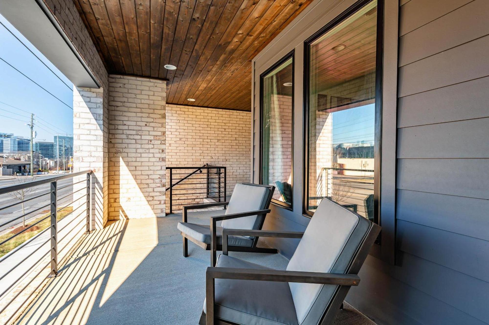 Luxe-cowboy Country-patio Hot Tub-downtown Living Holiday home