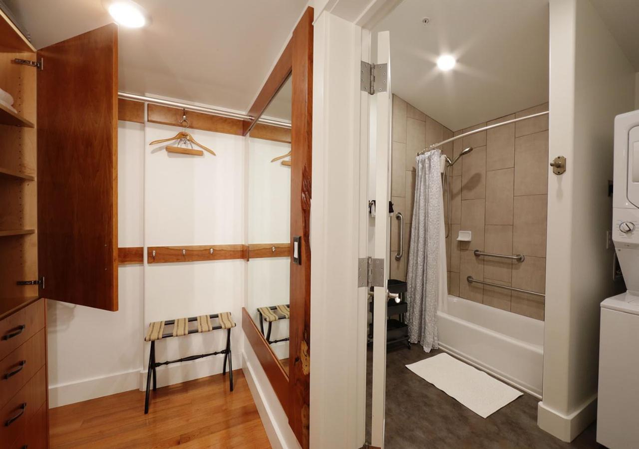 Westwood Shed In By Geodis Vanderbilt Belmont, 1 Accessible Apartment Nashville