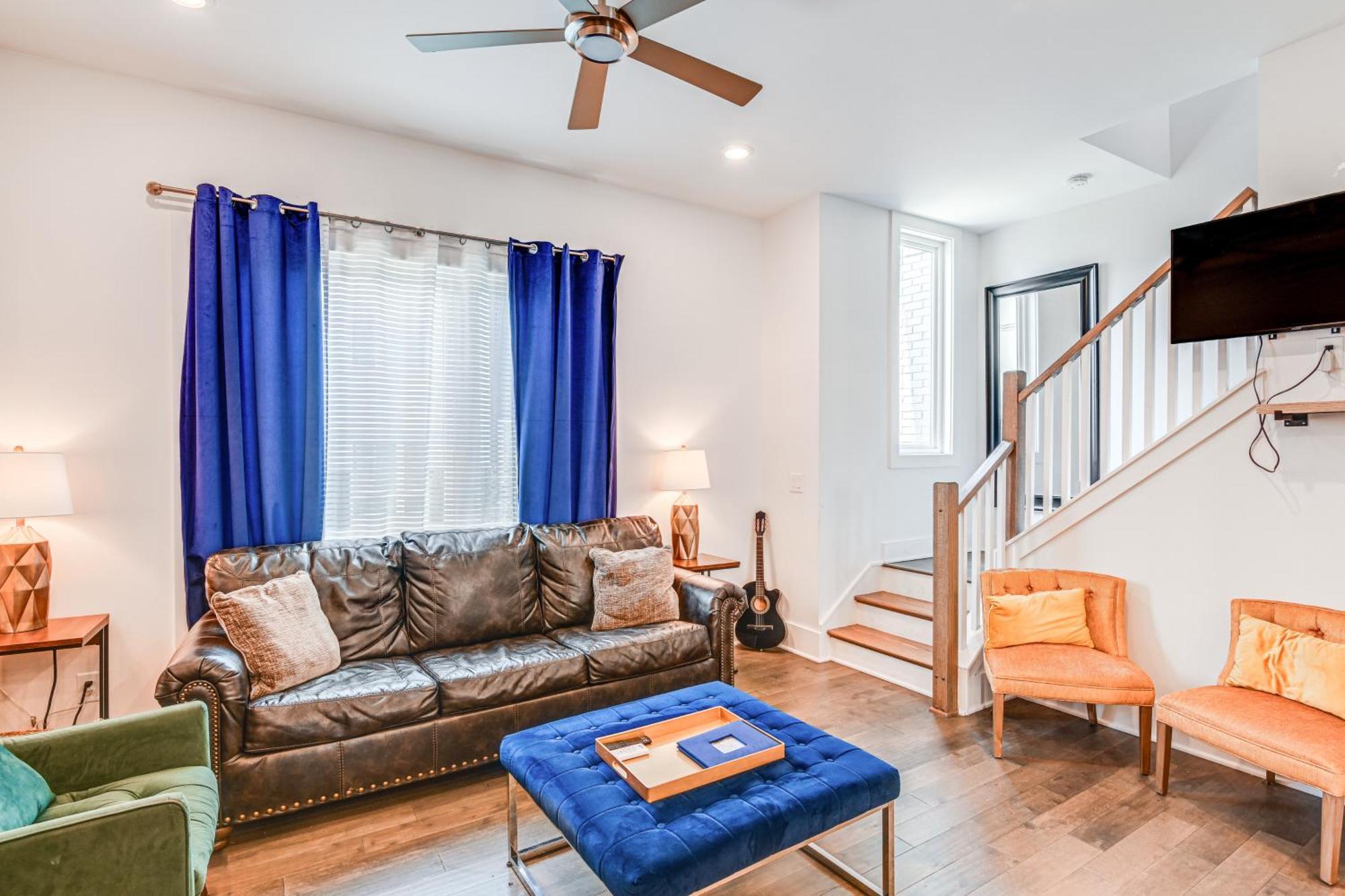 Bright Townhome About 5 Mi To Downtown! Holiday home Nashville