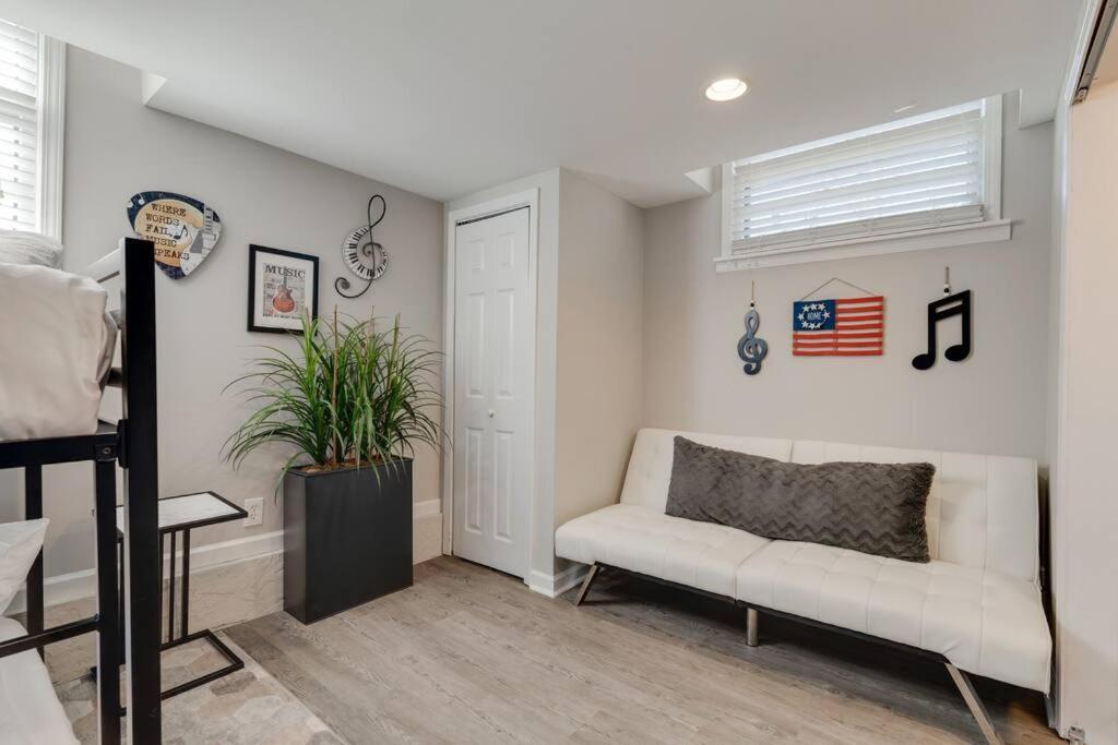Fire Pit-great Neighborhood-15 Min To Broadway *