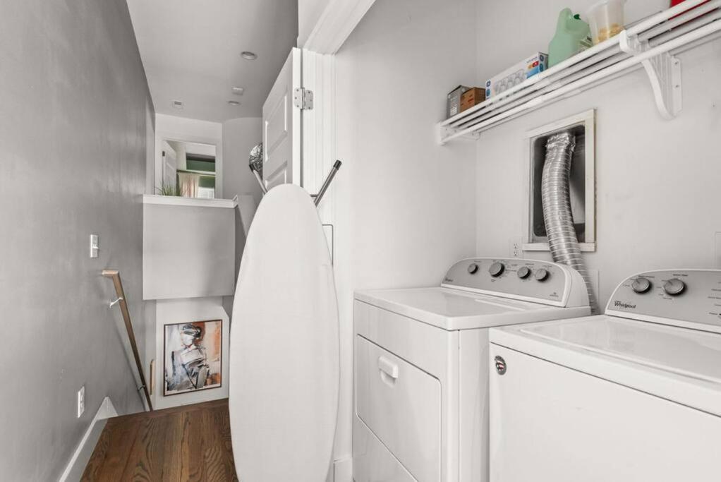 Modern Townhouse Near Vandy And Parthenon *