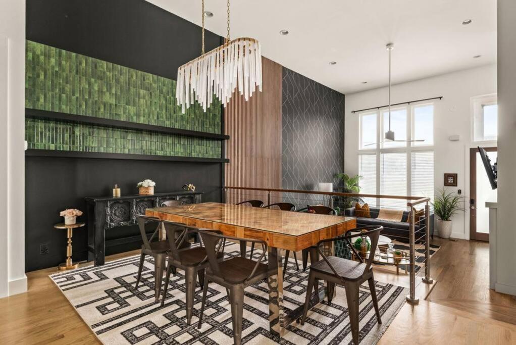 Holiday home Modern Townhouse Near Vandy And Parthenon *
